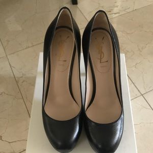 Yves Saint Laurent YSL tribute 2 NIB black pumps